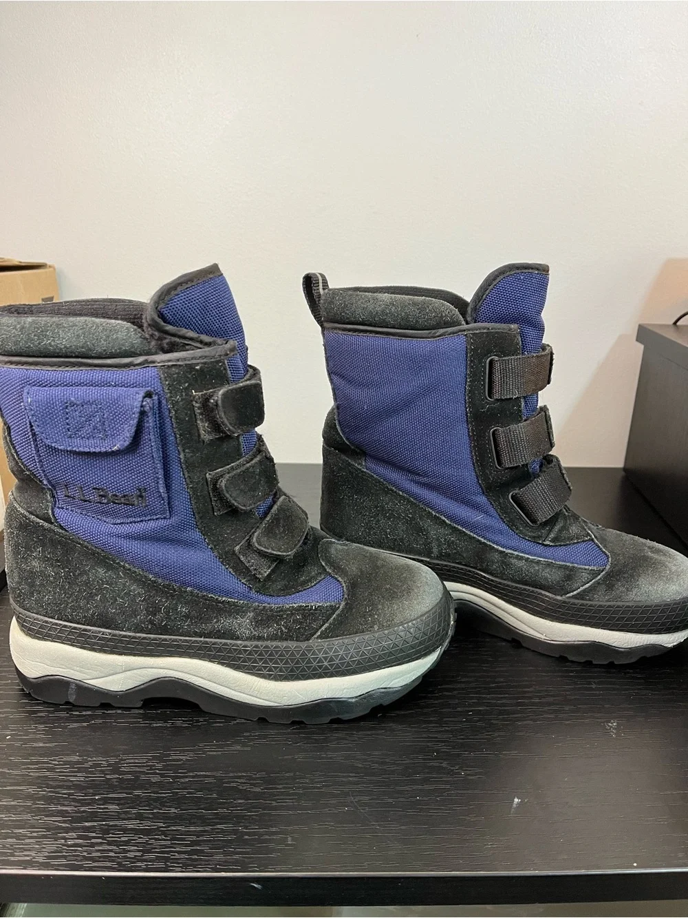 LL Bean Kids Blue Black Suede Waterproof Winter Snow Boots Big Boys 4